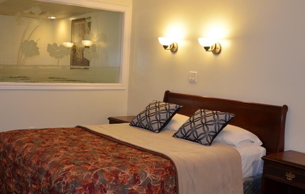 Grand Motel Toronto Extérieur photo